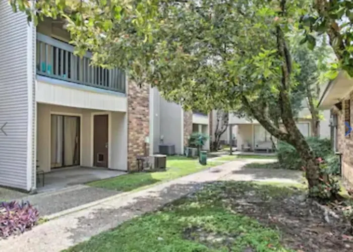 New! Lsu Baton Rouge Contemporary 3 Bedroom Suite Condo